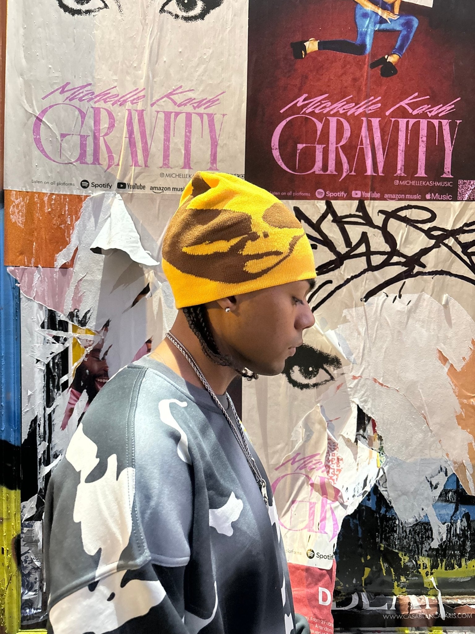 YELLOW ALIEN BEANIES - FARFROMNORMAL