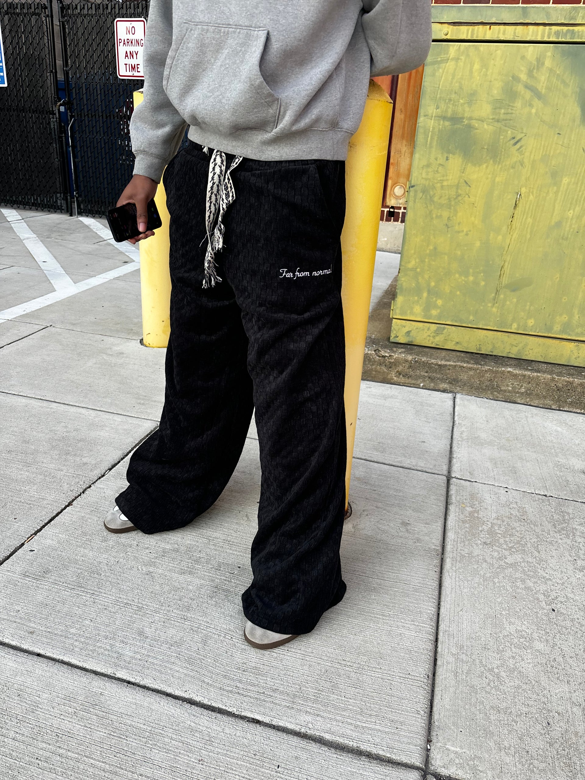 BLACK COZY SWEATS V2