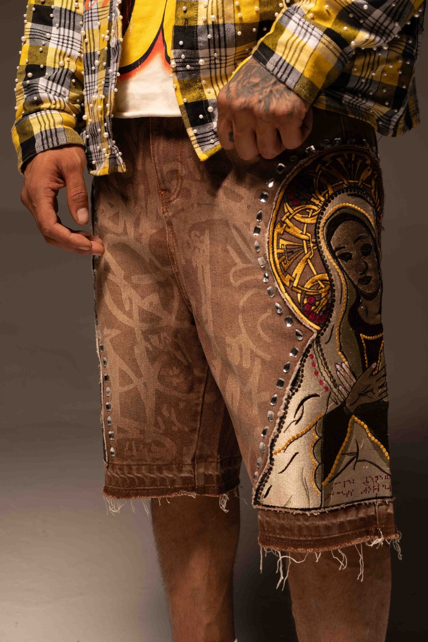 BROWN VIRGIN MARY JORTS - FARFROMNORMAL